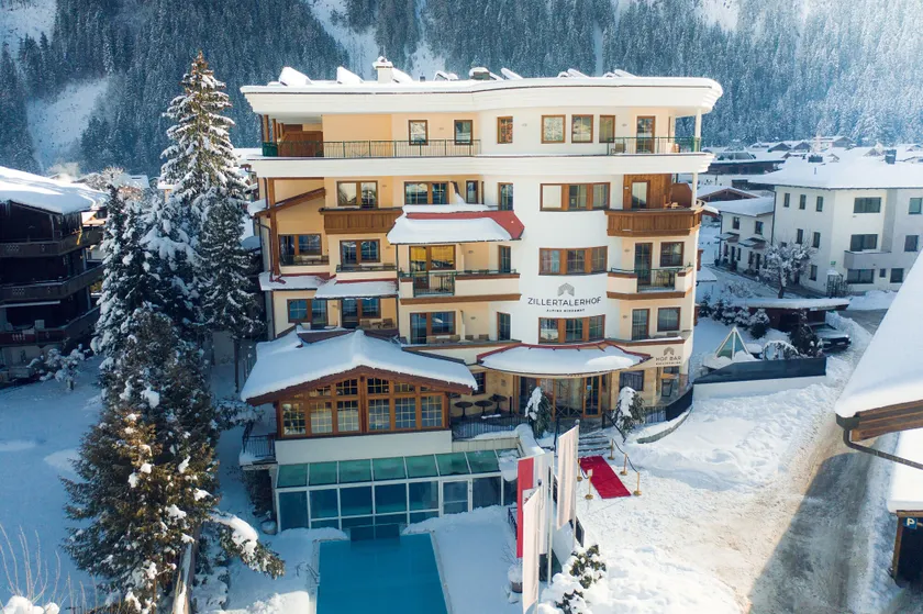 Alpine Hideaway ZILLERTALERHOF - 4 Sterne Superior - Image 1