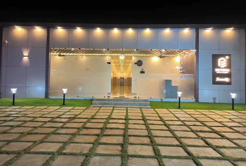 Estoria Hotel and Resort - Image 1