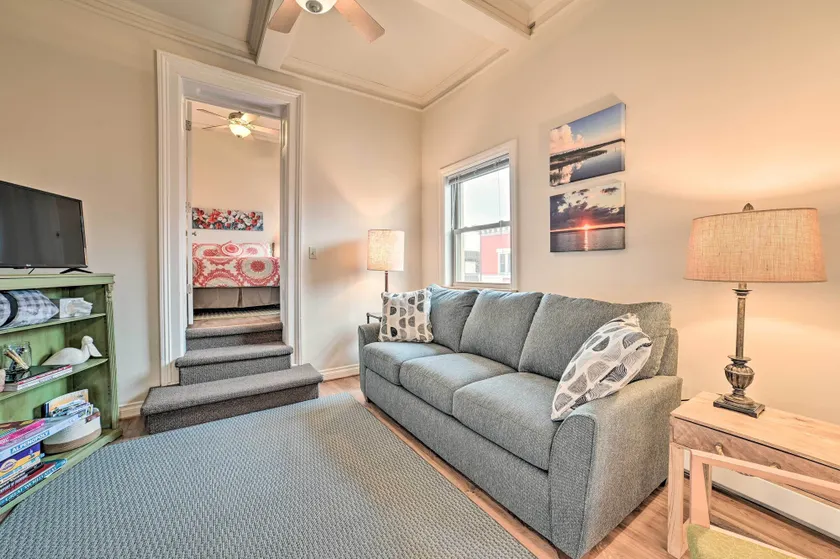 Downtown Loft Apartment, Steps to Riverfront! - Image 1