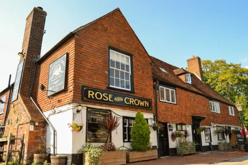 The Rose & Crown - Image 1
