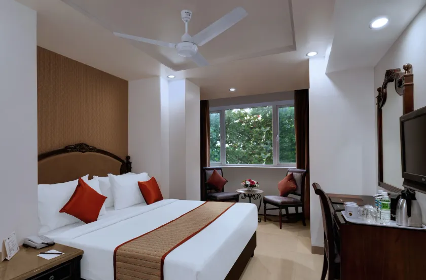 Hotel Suba Palace Near Gateway of India - Image 1