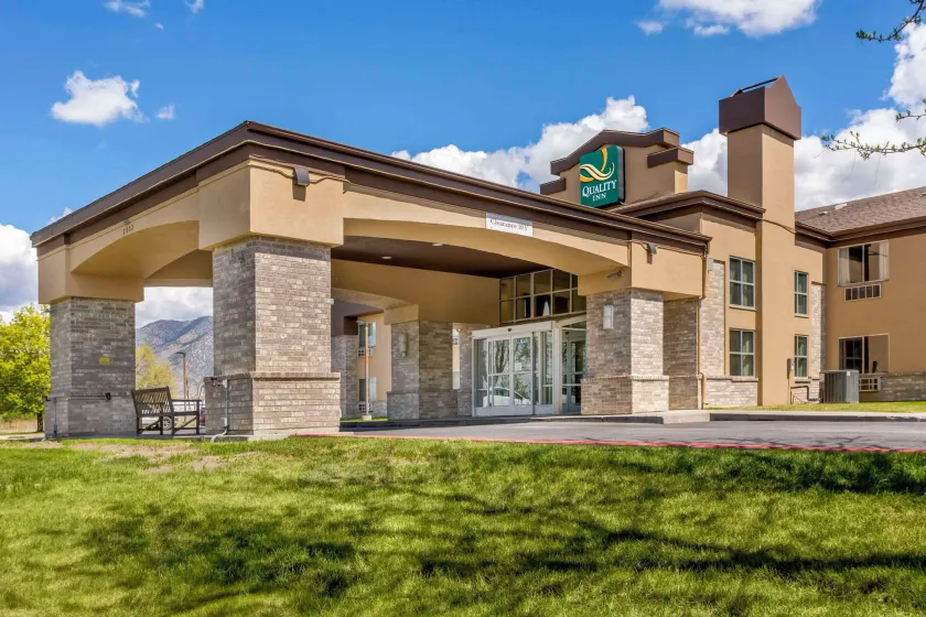 Quality Inn Logan near University - Image 1
