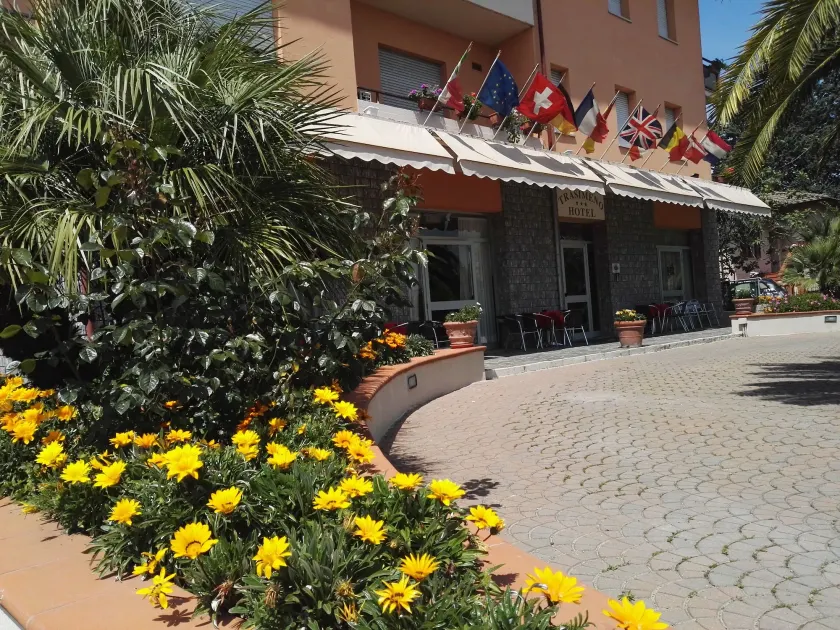 Hotel Trasimeno Bittarelli - Image 1