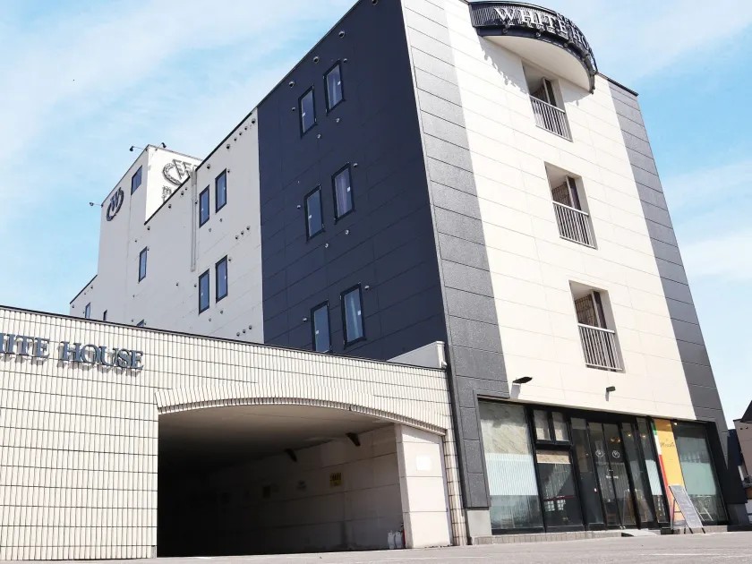 Hotel New White House - Image 1