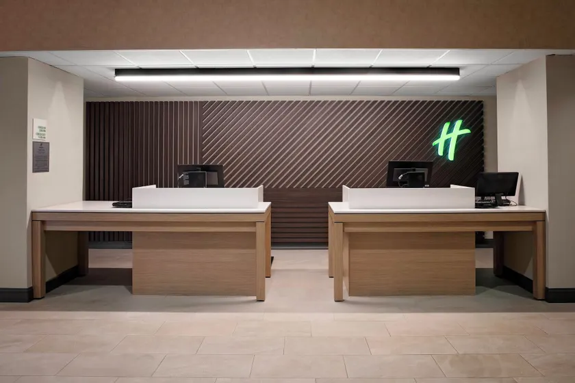 Holiday Inn & Suites Boston Peabody by IHG - Image 1