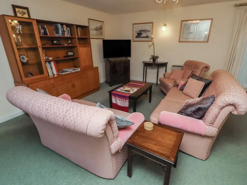 Grange Cottage - Image 1