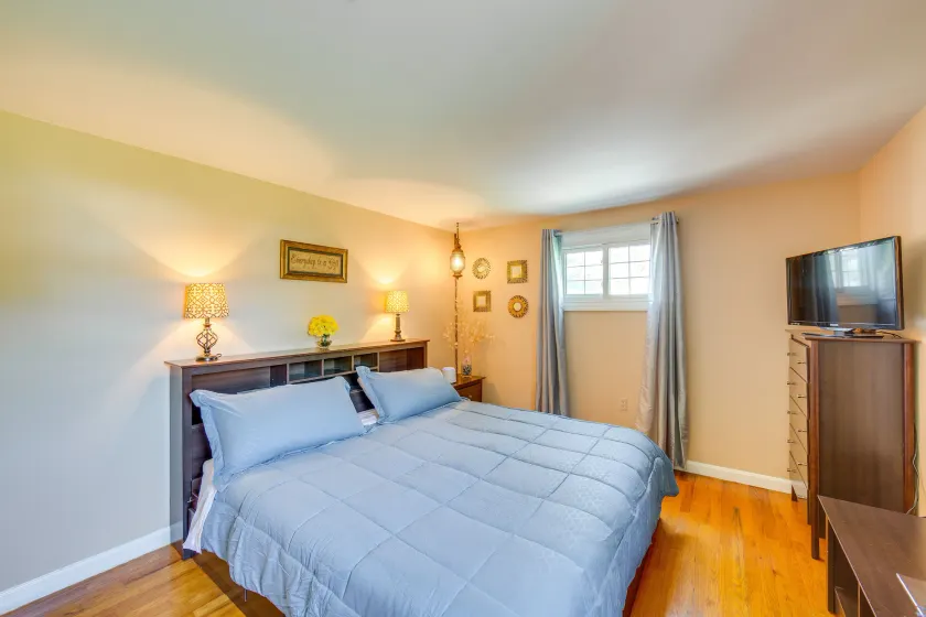 10 Mi to Dtwn Lancaster: Charming Home w/ Yard! - Værelse