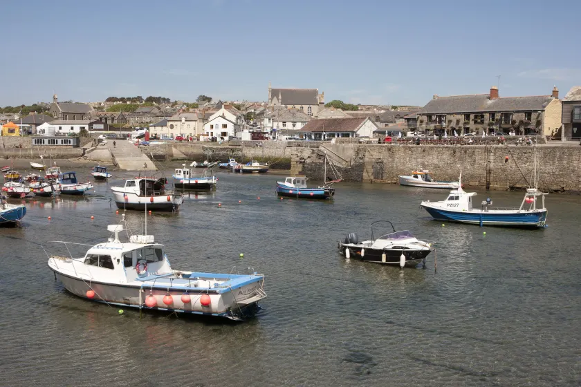 Harbour Inn - Image 1