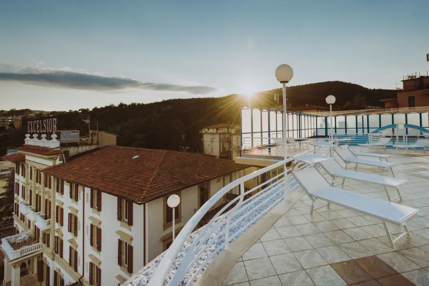 Grand Hotel Excelsior - Image 1