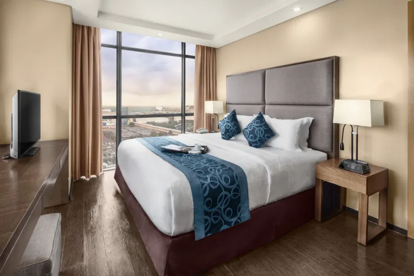 Golden Phoenix Hotel - Manila - Image 1