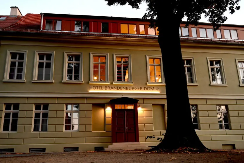 Hotel Brandenburger Dom - Image 1
