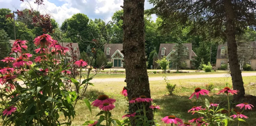 Spruce Hill Inn & Cottages - Image 1