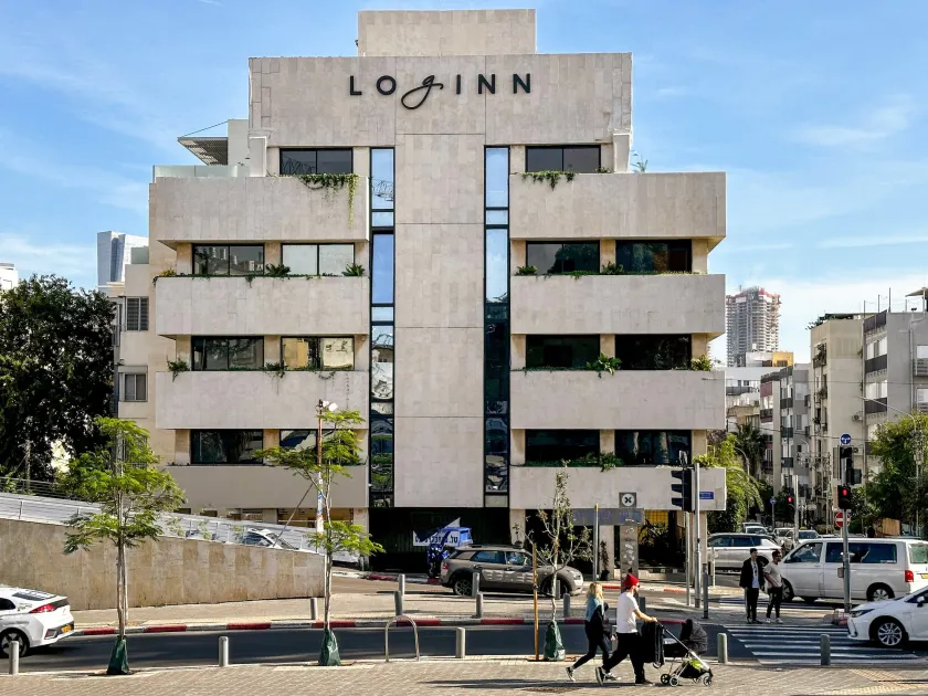 Savanna - by Loginn Tel-Avivian hotels - Image 1