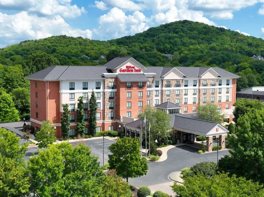 Hilton Garden Inn Nashville/Franklin Cool Springs - Image 1