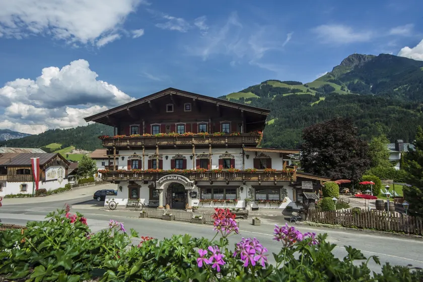 Kaiserhotel Neuwirt - Image 1