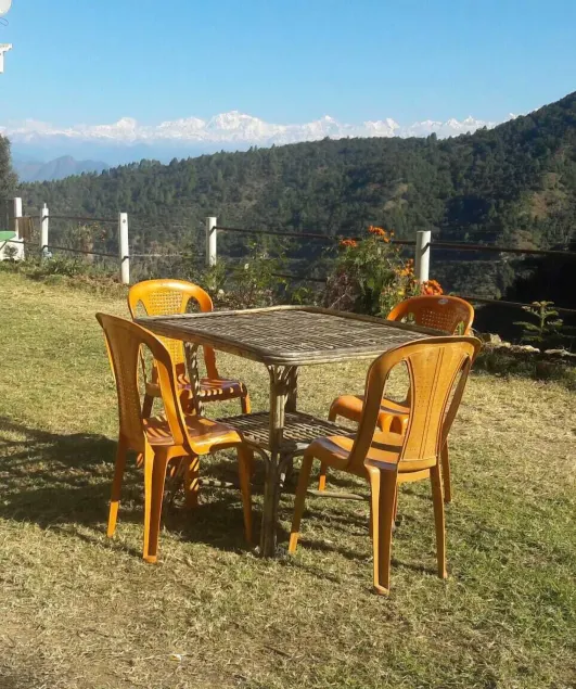 Hotel Taj Himalaya khirsu - Image 1