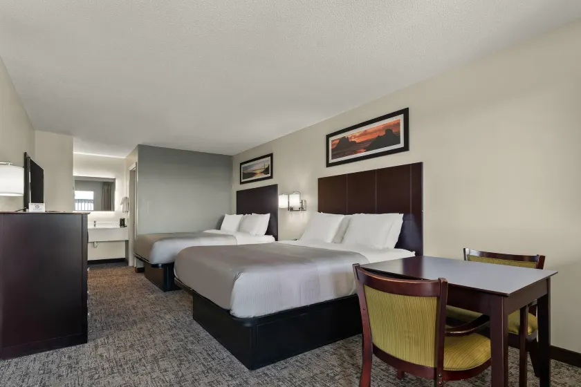 Quality Inn & Suites Dublin - Image 1