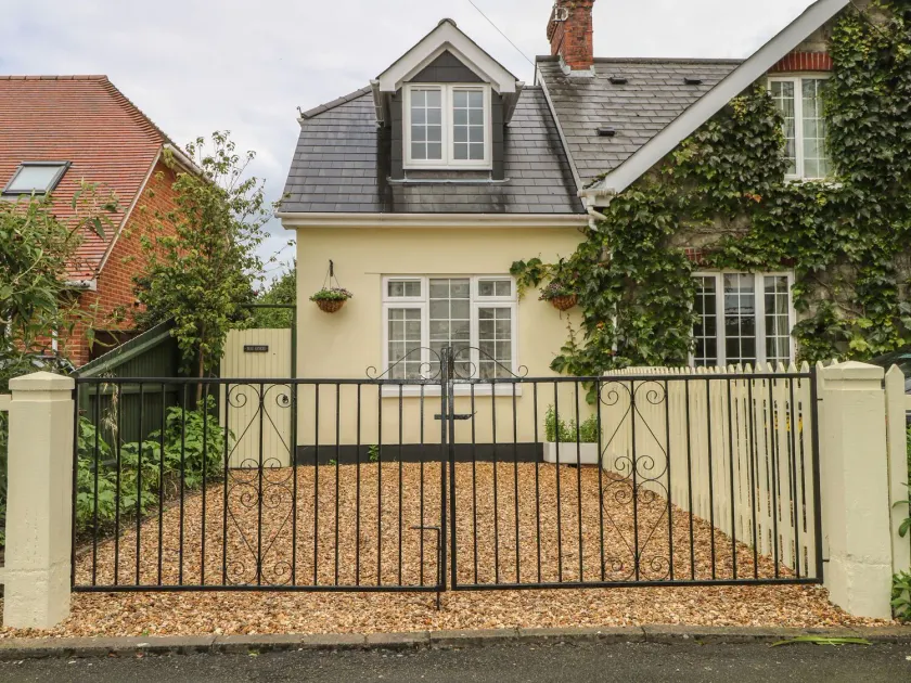 Beau Annexe - Image 1
