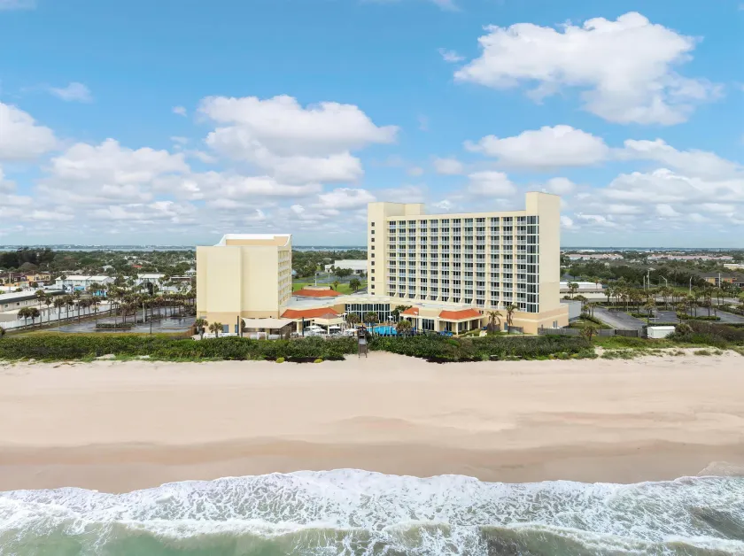 Hilton Melbourne Beach Oceanfront - Image 1