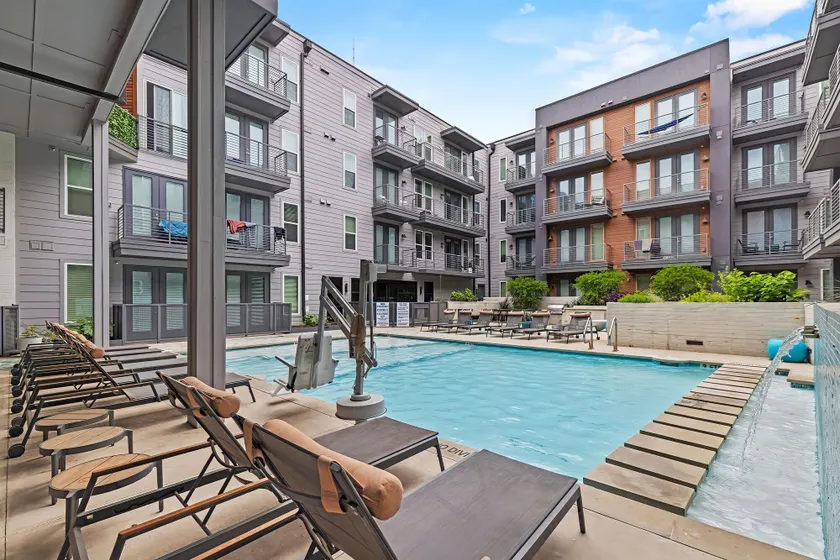 Placemakr Austin Downtown, Apartments by Hilton - Image 1