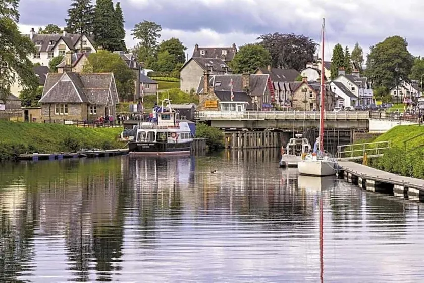 Loch Ness Gatehouse Apartments - Image 1