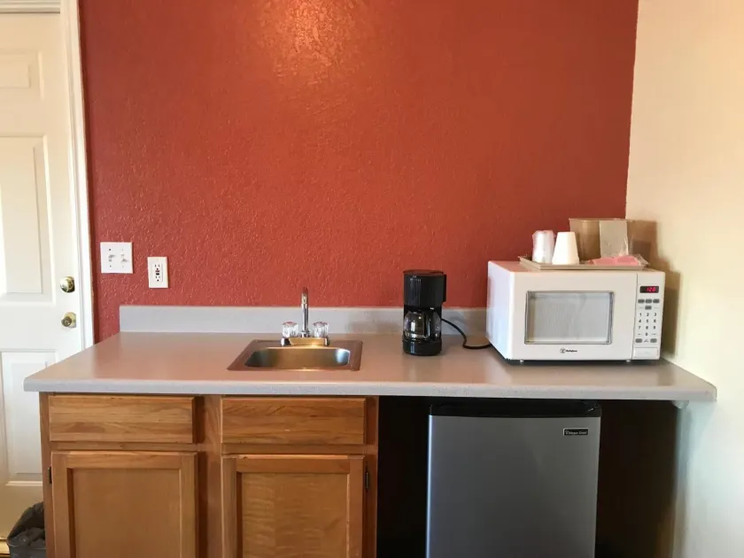 Budget Inn Madill - Image 1