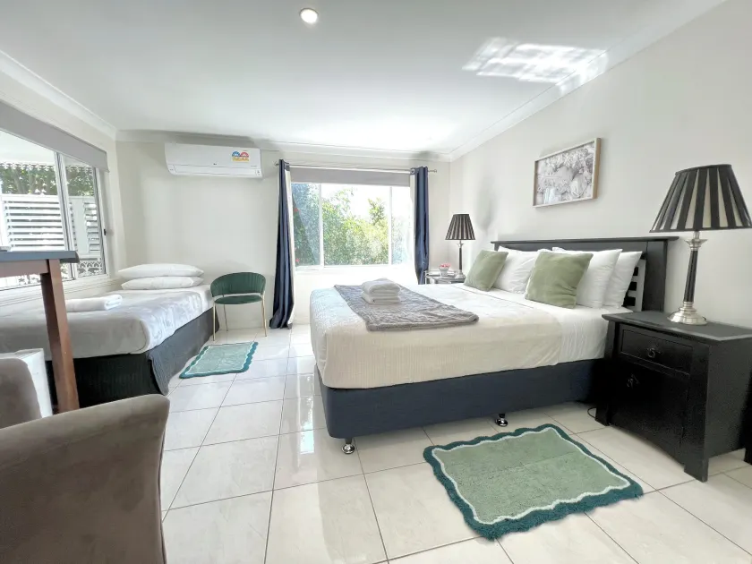 North Ryde Guesthouse - Image 1