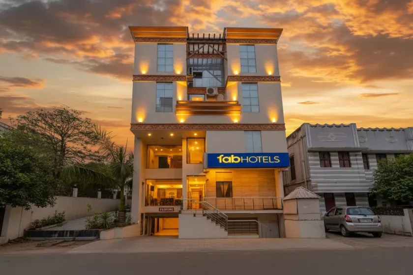 FabHotel ESS Paradise - Image 1