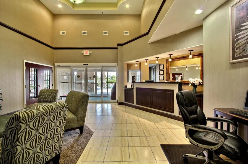 Magnolia Inn and Suites Pooler - Hall