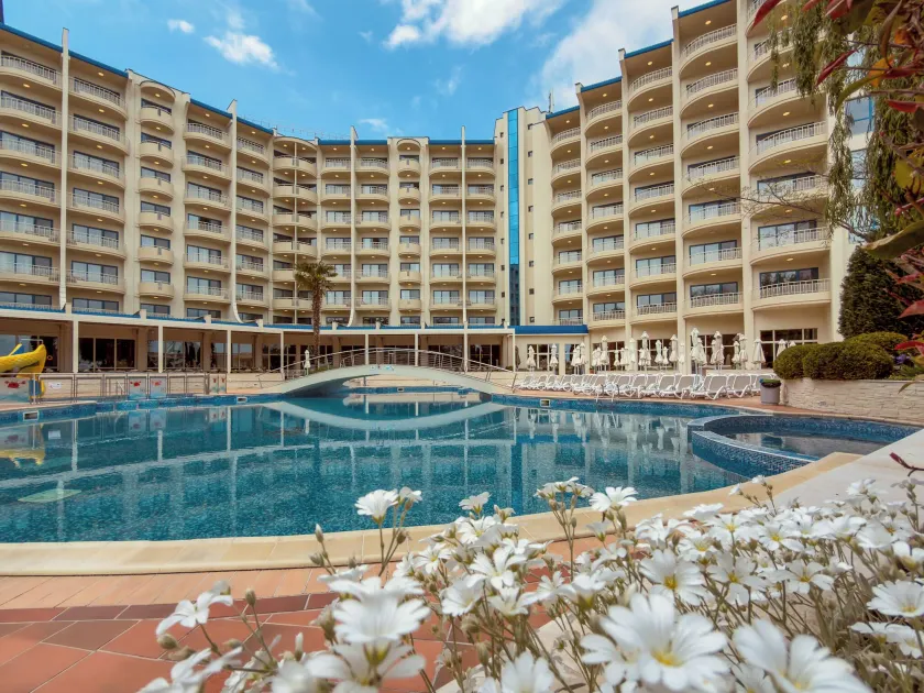 GRIFID Arabella Hotel - Ultra All inclusive & Aquapark - Image 1