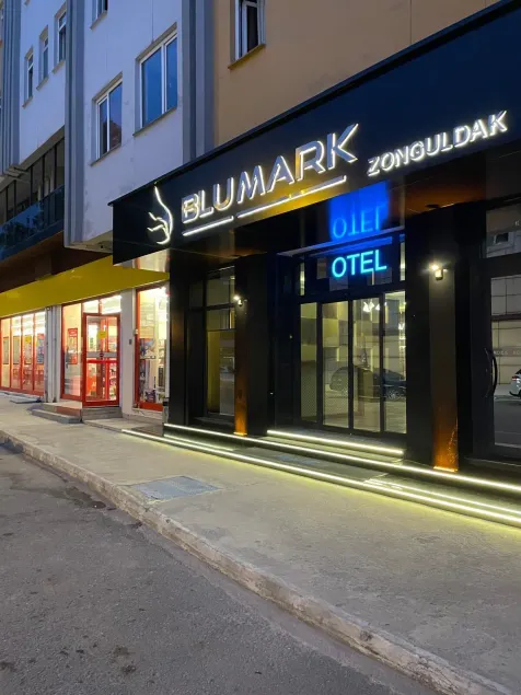 Blu Mark Otel - Image 1
