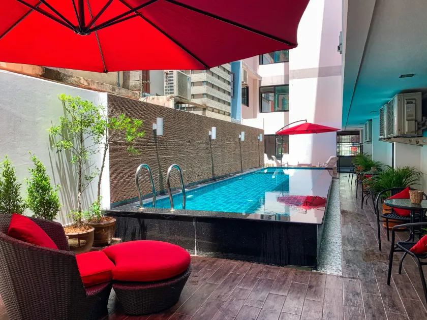 Scandia Beach Hotel - Soi 7 Best Location - 200m to Beach next to Food Market - Image 1