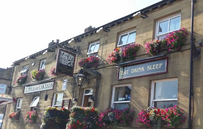 OYO The Croppers Arms - Image 1