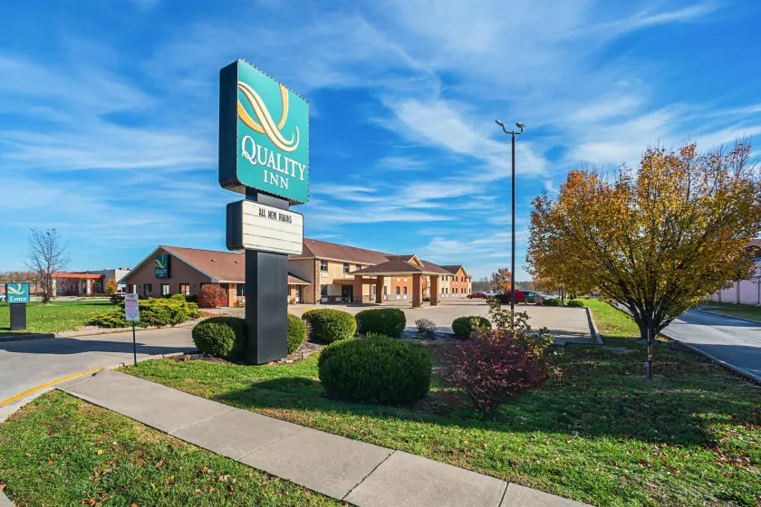 Quality Inn Carbondale University area - Image 1