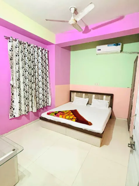 Hotel Arjun Palace - Image 1