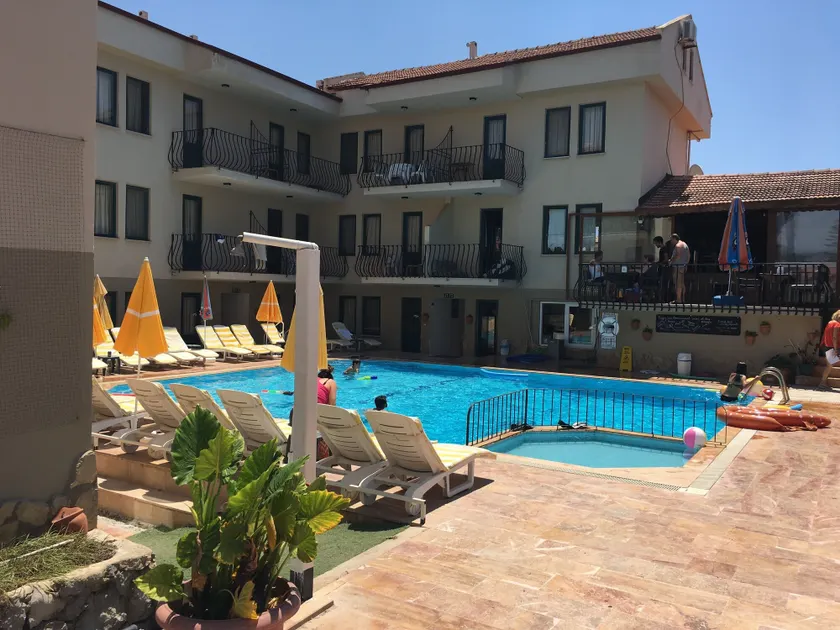 Poppy Apart Hotel - Image 1