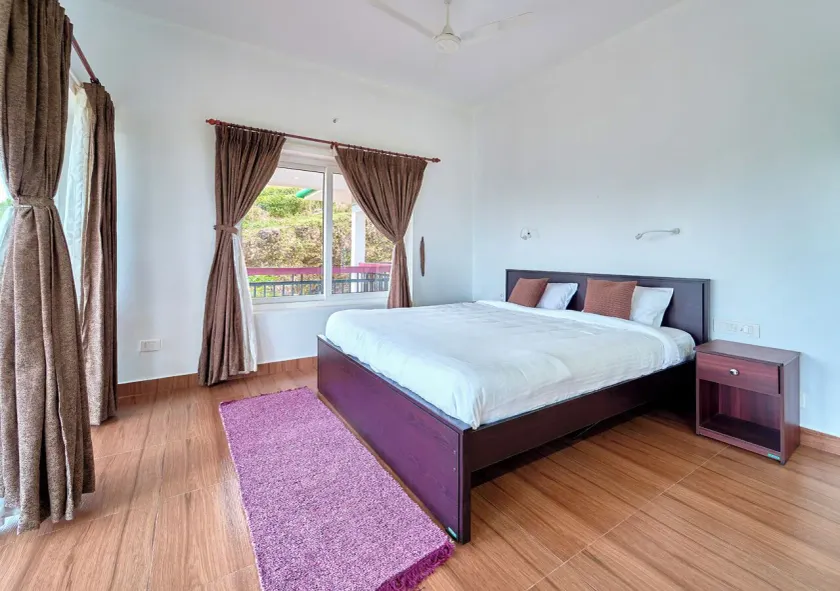 Priyas Villa Vagamon by VOYE HOMES-Scenic Mountain View - Room