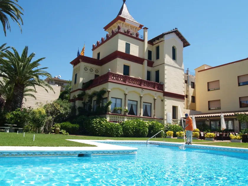Hotel Hostal del Sol - Image 1