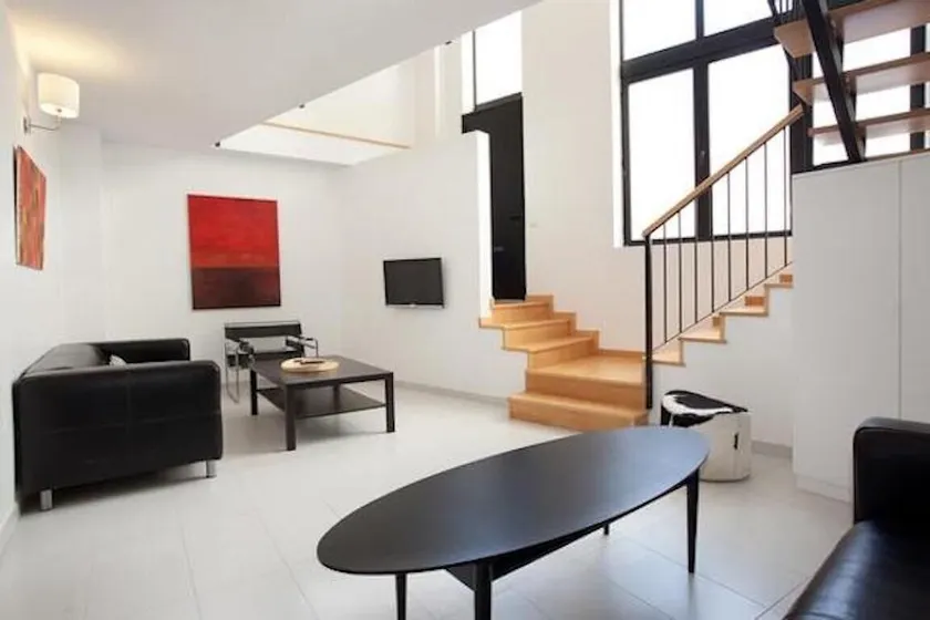 Spacious Apartment for Families Near Park Guell - Image 1