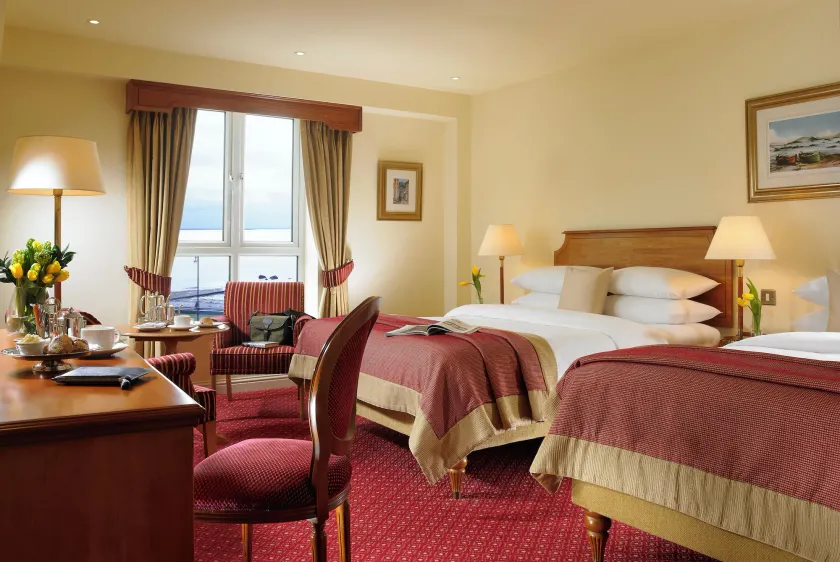 Galway Bay Hotel Conference & Leisure Centre - Image 1