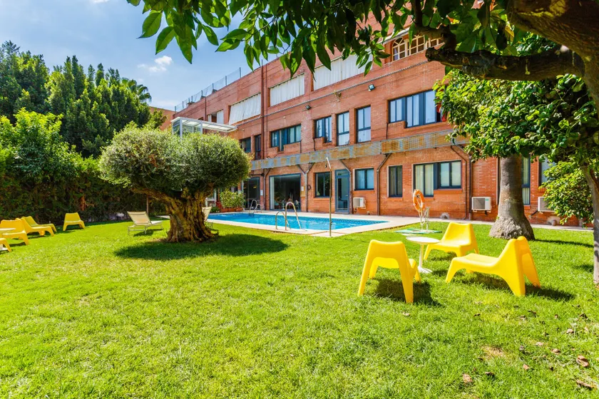 AACR Hotel Monteolivos - Image 1