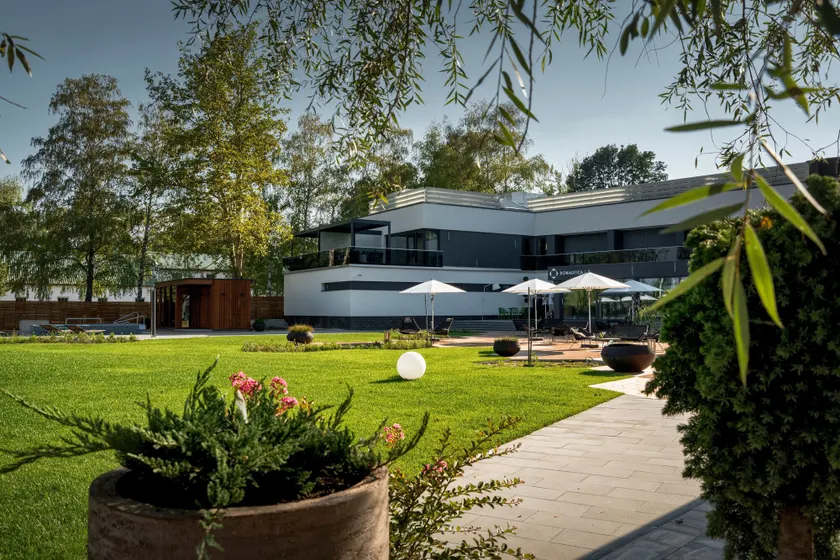 Donautica Hotel & Restaurant - Image 1