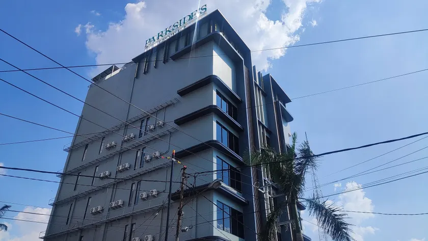 Parkside's Hotel Palembang - Image 1