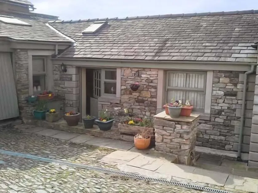 courtyard cottage - Image 1
