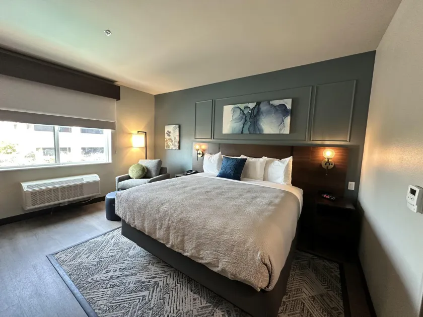 Best Western Plus Rialto - Image 1