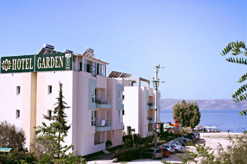 Hotel Garden - Image 1