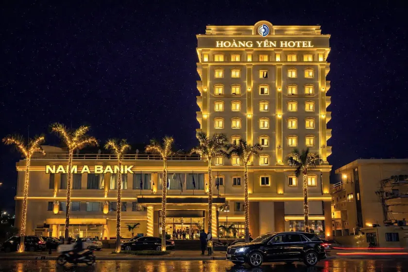 Sandals Hoàng Yến - Image 1