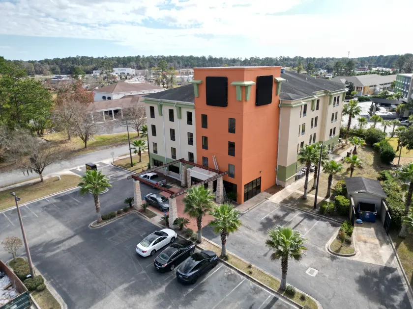 Sunsera Boutique Suites - Image 1