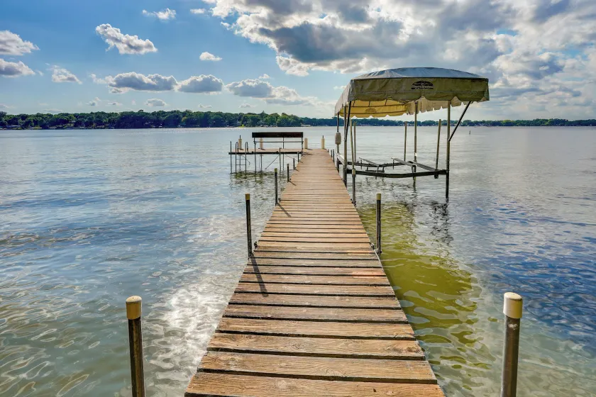 Lake Days & Sunset Rays! Spirit Lake Escape - Image 1
