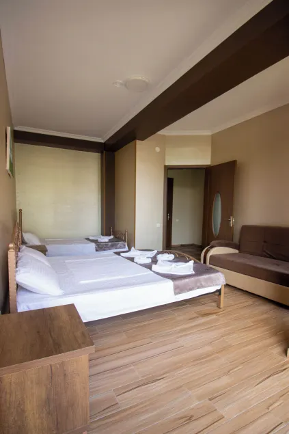 Hotel Inter - Image 1